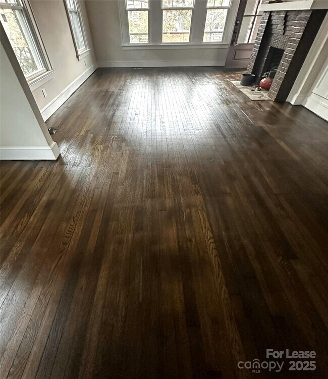 Foto del edificio - 1915 Hamorton Pl