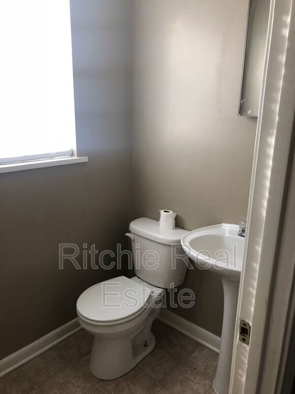 Building Photo - 2 Blueberry Hill Rd