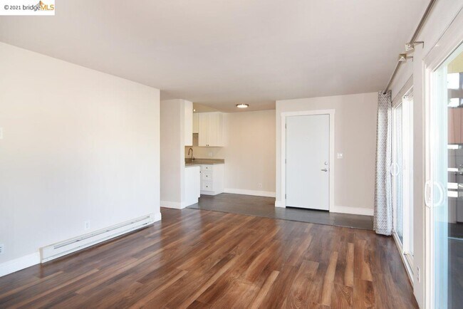 Building Photo - 1126 Marin Ave