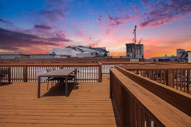 Foto del edificio - 1/1 True Industrial Loft Downtown