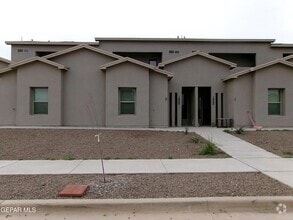 Building Photo - 1060 Hoppas Ct