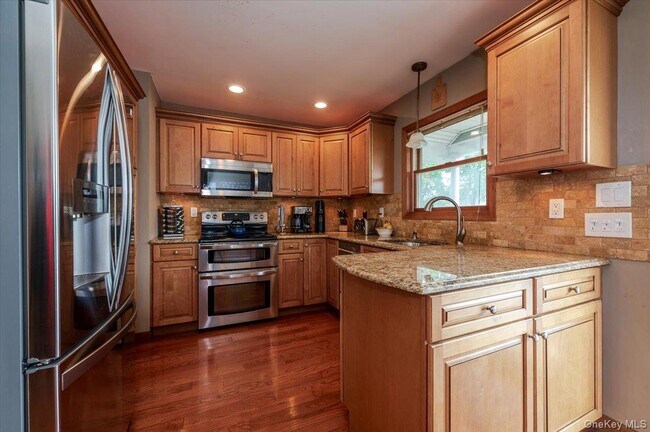 Foto del edificio - 5 Stonecutter Rd