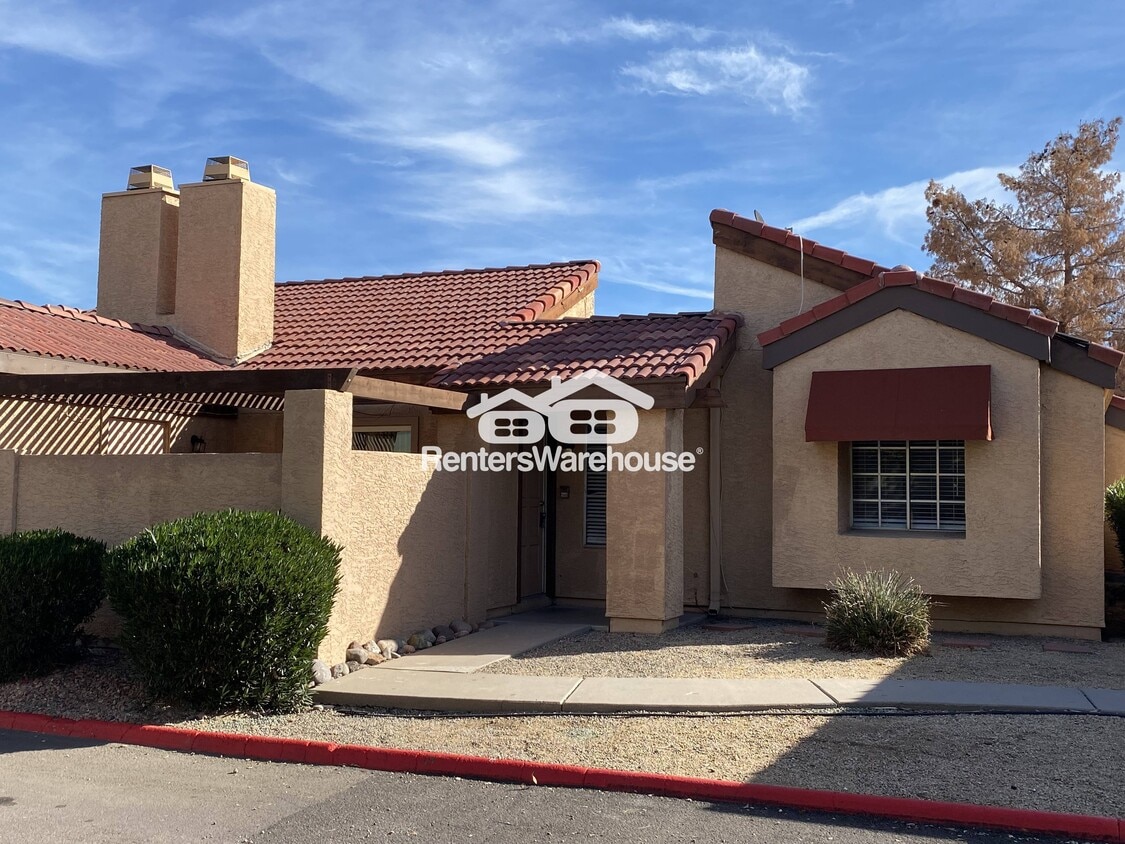 Primary Photo - 2122 E Kirkland Ln