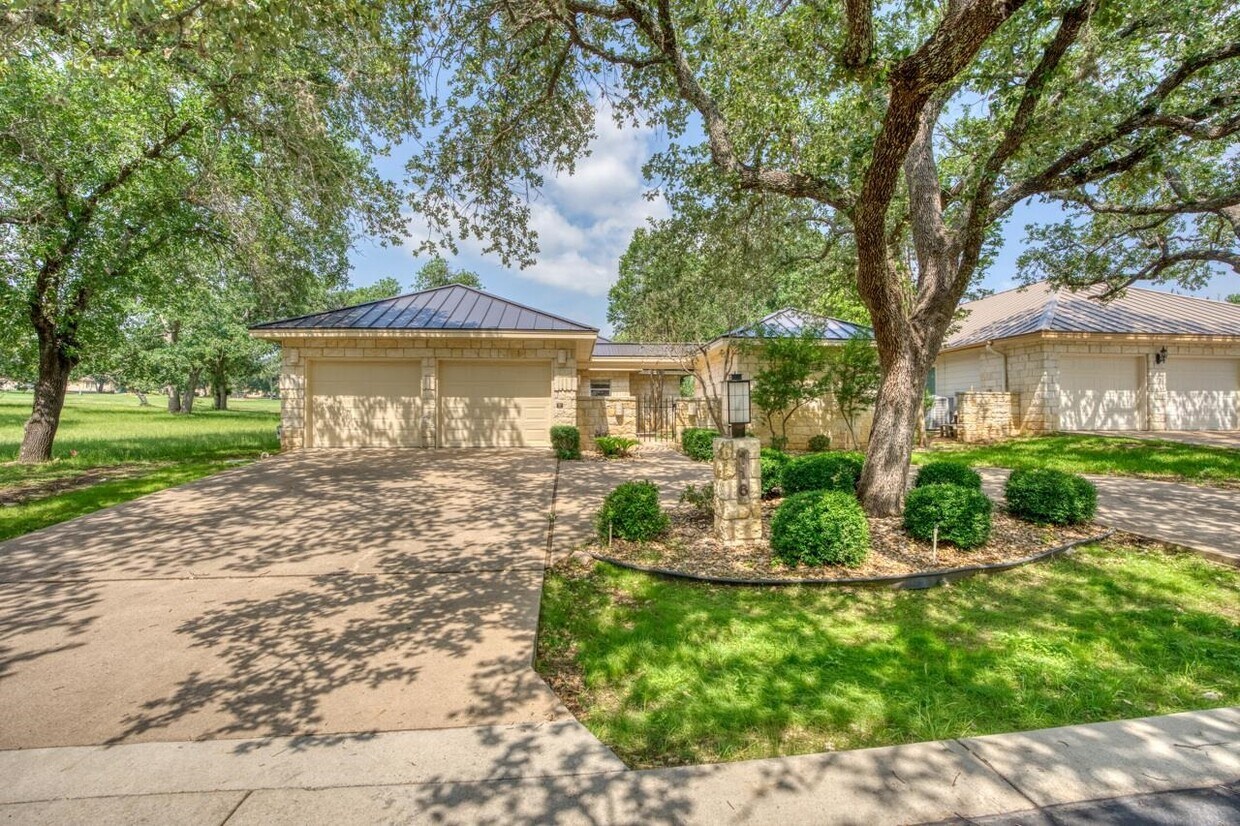 116 Lost Spur, Horseshoe Bay, TX 78657 House Rental in Horseshoe Bay