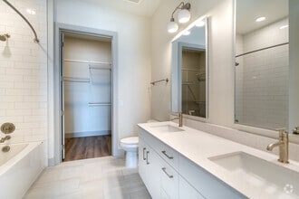 2BD, 2BA -1056SF - Bathroom - MAA Breakwater