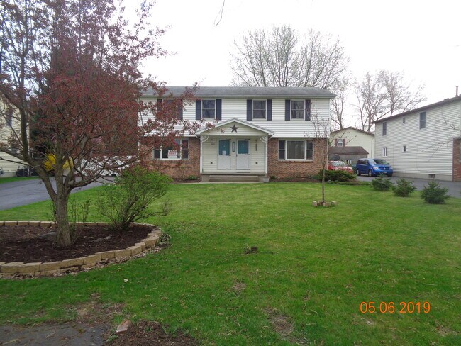 Foto del edificio - 1425 Como Park Blvd