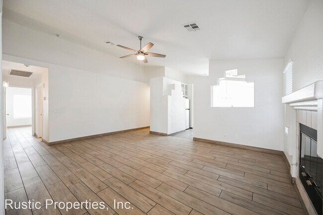 Building Photo - 4 br, 2 bath House - 3708 Alderwood Dr.