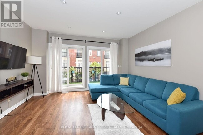 Photo du bâtiment - 3775 St Clair Ave E