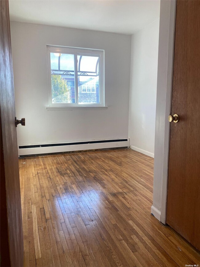 Building Photo - 3347 Wickham Ave