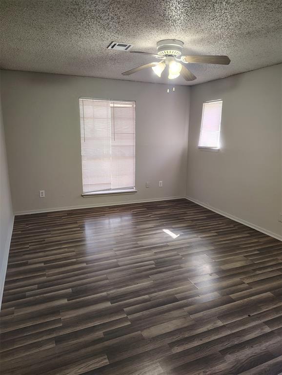 Foto del edificio - 8717 St George Way