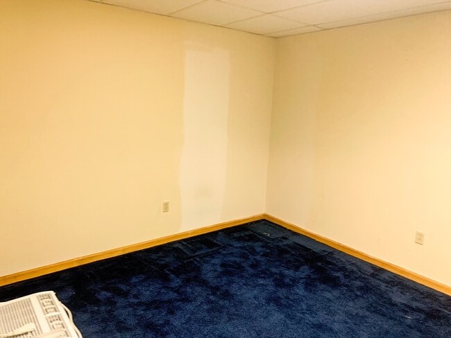 Building Photo - 51 1/2 Hatfield St