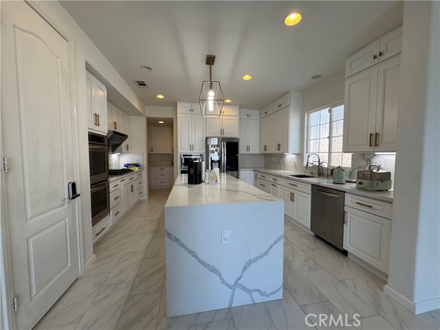 Building Photo - 5473 Stoneview Rd