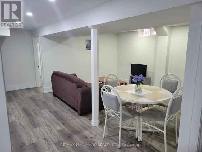 Building Photo - 84 Burgosa Ct