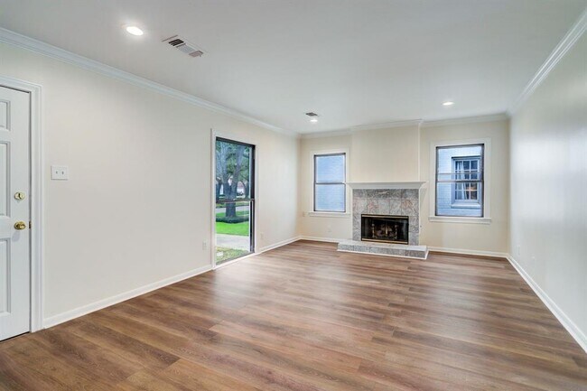 Building Photo - 4144 Milton St