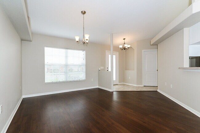 Building Photo - 1621 Papoose Way