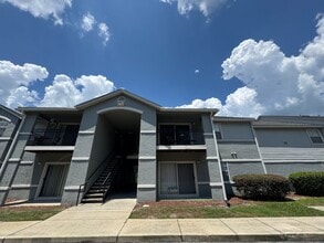 Building Photo - 3705 SW 27th St