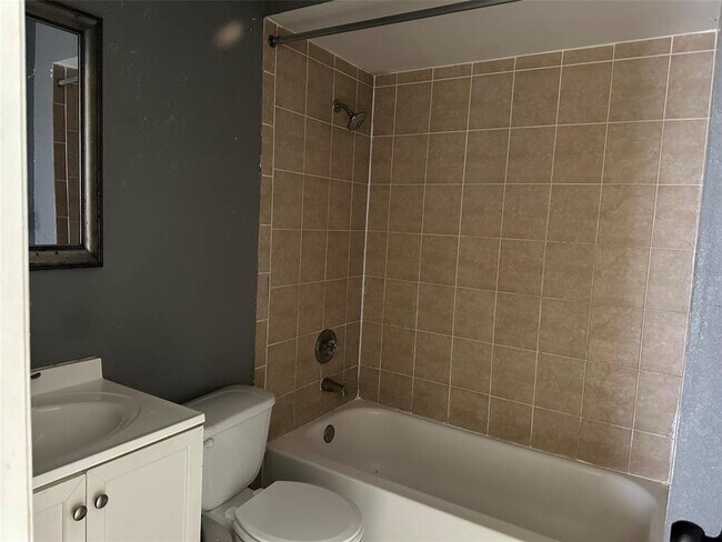 Foto del edificio - 21038 Voyager Blvd