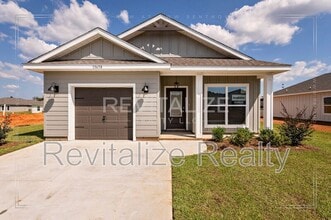Building Photo - 13658 Addison Pl