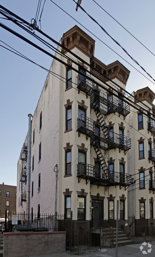 Building Photo - 66 Tuers Ave