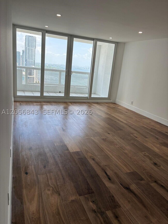 Building Photo - 1717 N Bayshore Dr