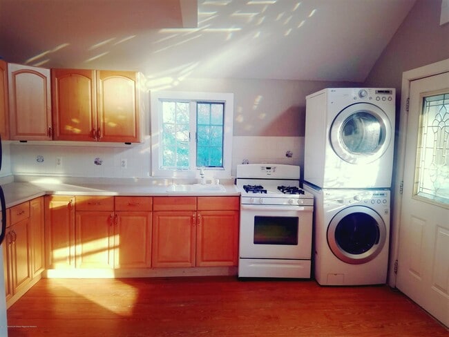 Building Photo - 1737 Belmar Blvd