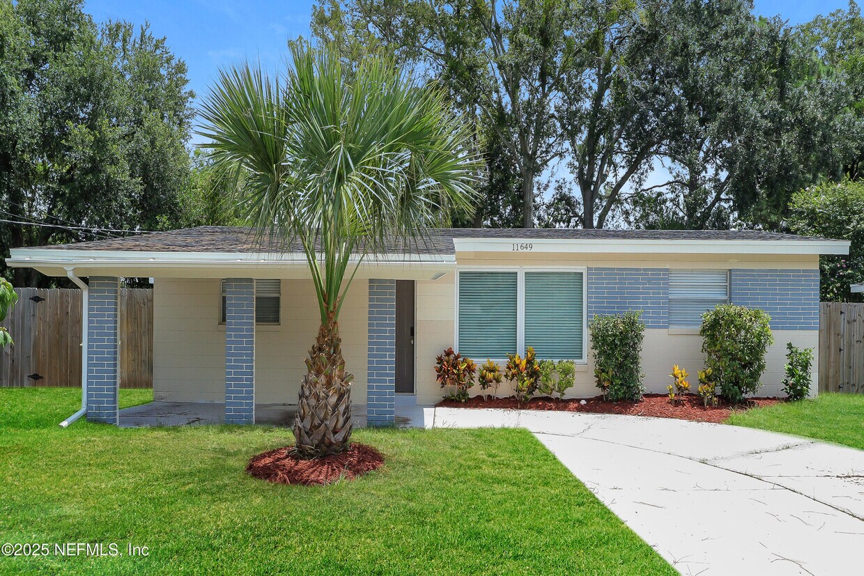 Foto principal - 11649 Cape Horn Ave