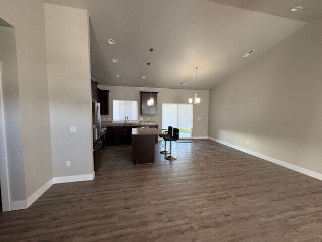 Foto del edificio - New home for Rent in Quincy!