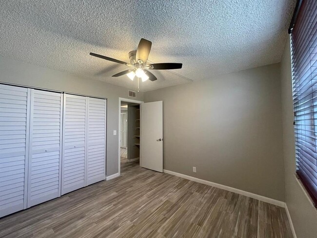 Foto del edificio - 7875 Margate Blvd
