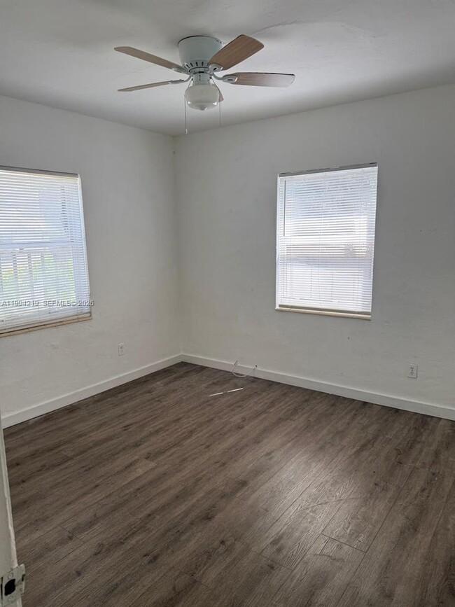 Building Photo - 1026 NW 50th St