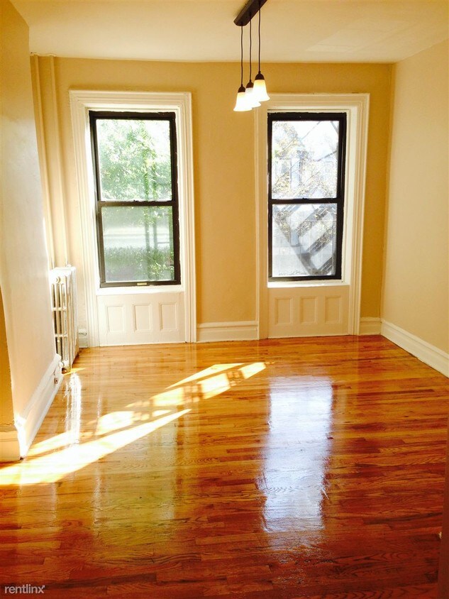 Primary Photo - 869 Saint Johns Pl