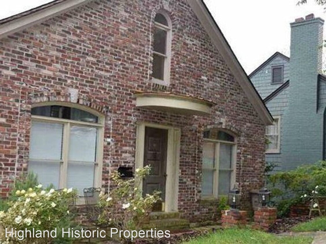 Primary Photo - 2105 English Village Ln