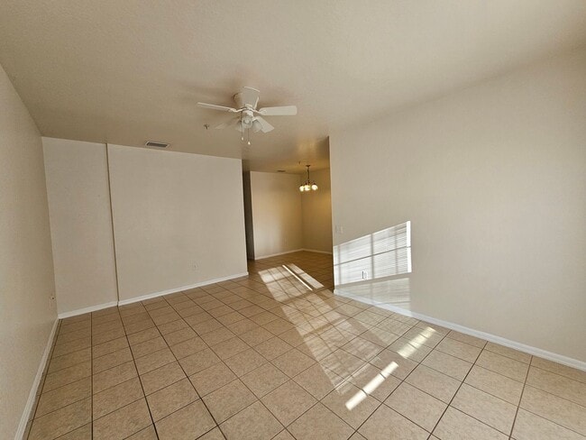 Building Photo - 2/2 ( Eagle Trace) Charming, updated townhome