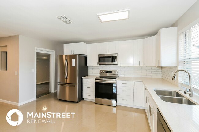 Building Photo - 7070 Perke Dr