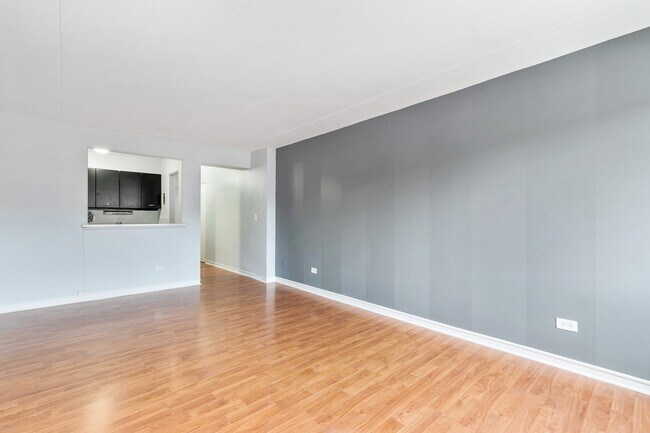 Foto del edificio - 6012 N Kenmore Ave