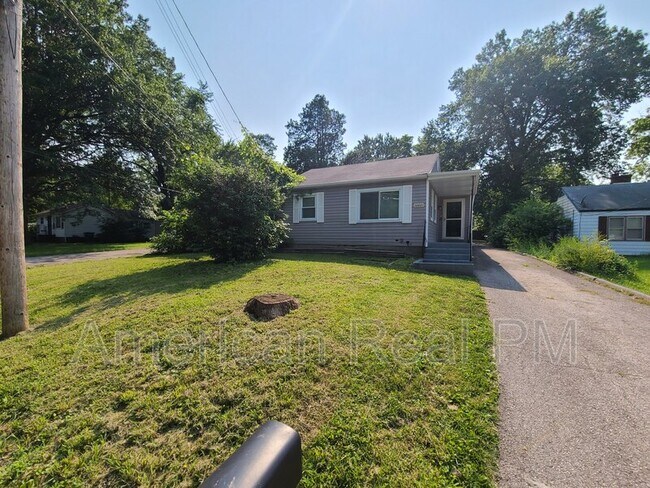 Foto del edificio - 10031 Bon Oak Dr