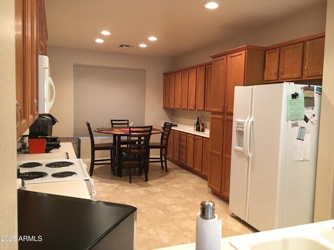 Foto del edificio - 41030 N Iron Horse Way
