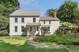 Building Photo - 264 Titicus Rd