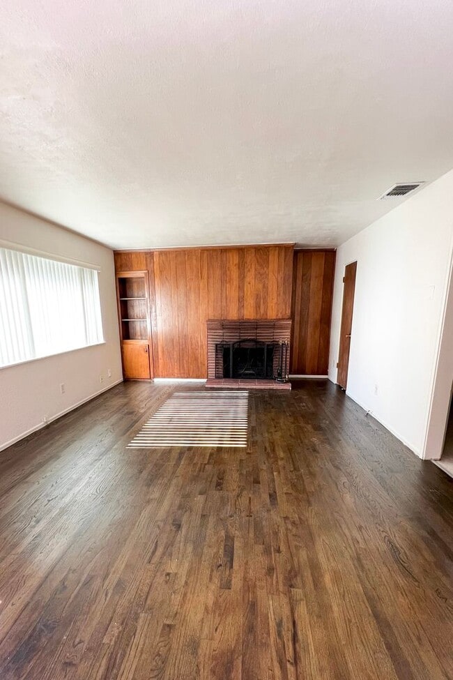 Photo - 5308 Moddison Ave Apartment