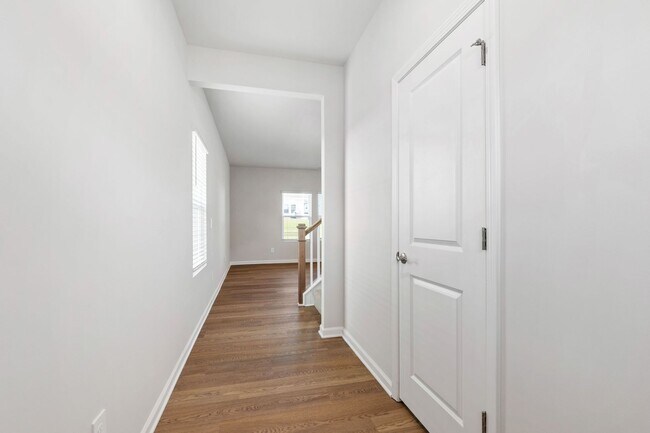 Foto del edificio - Stunning 3-Bedroom Residence in Oak Manor,...