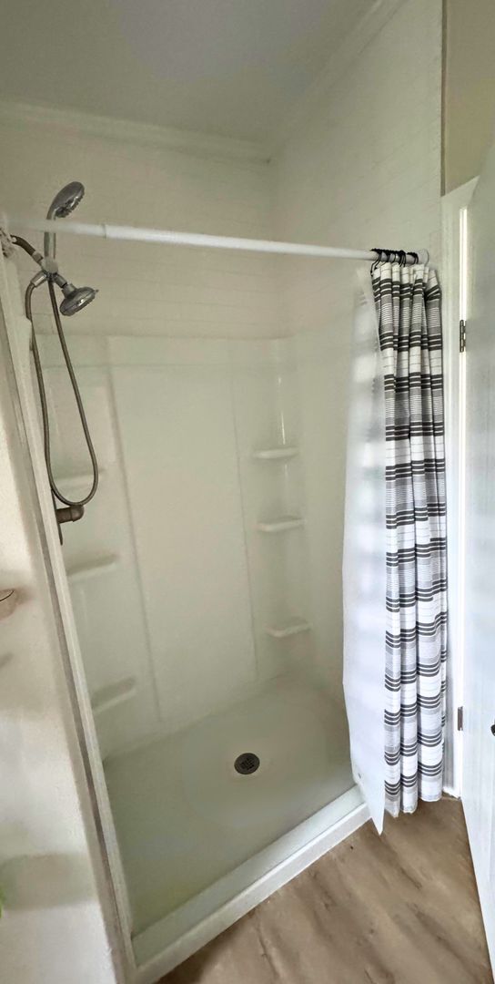 Building Photo - Spacious 5-Bedroom, 3-Bath Home with Marsh...