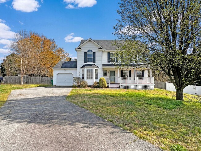 Building Photo - Glen Allen's Gem: A 4 Bedroom, 2.5 Bathroo...