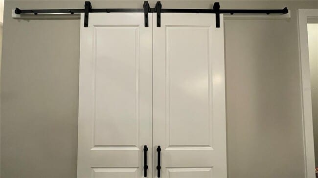 Foto del edificio - 318 Radford Ave