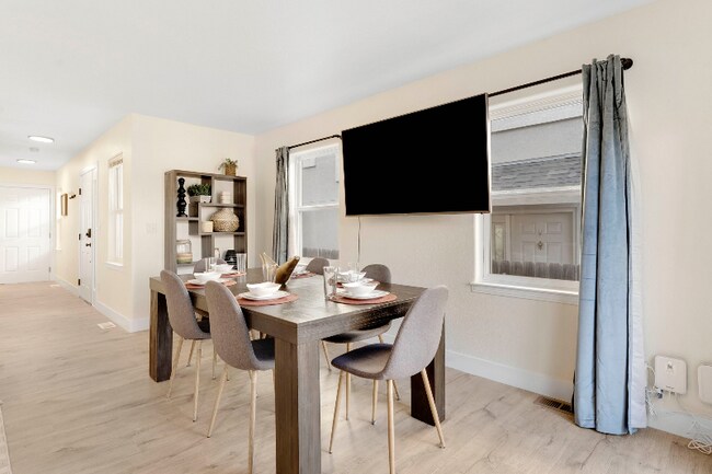 Foto del edificio - 5316 Stuart St