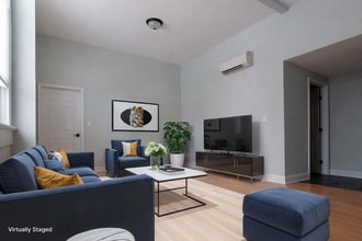 Building Photo - 523 Park Ave