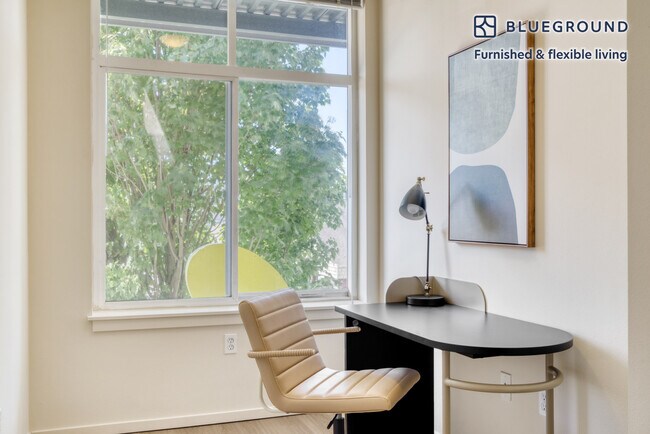 Foto del edificio - 8104 161st Avenue Northeast