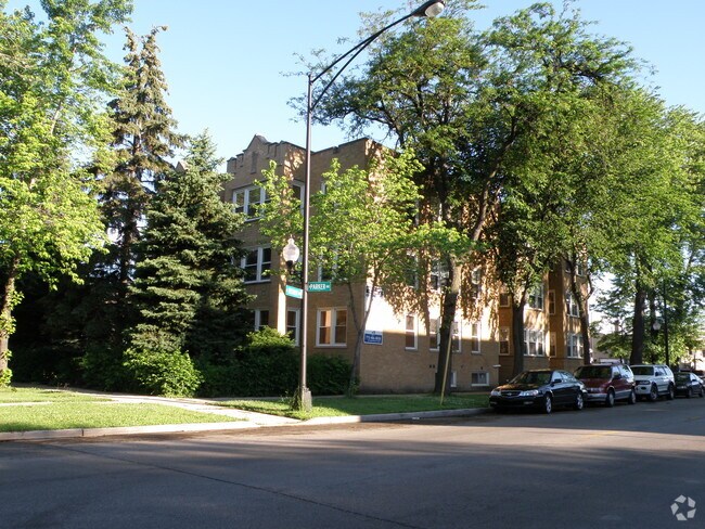 06/10/08 - 4400-4402 W Parker Ave