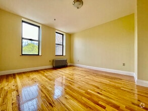Building Photo - 268 Broadway