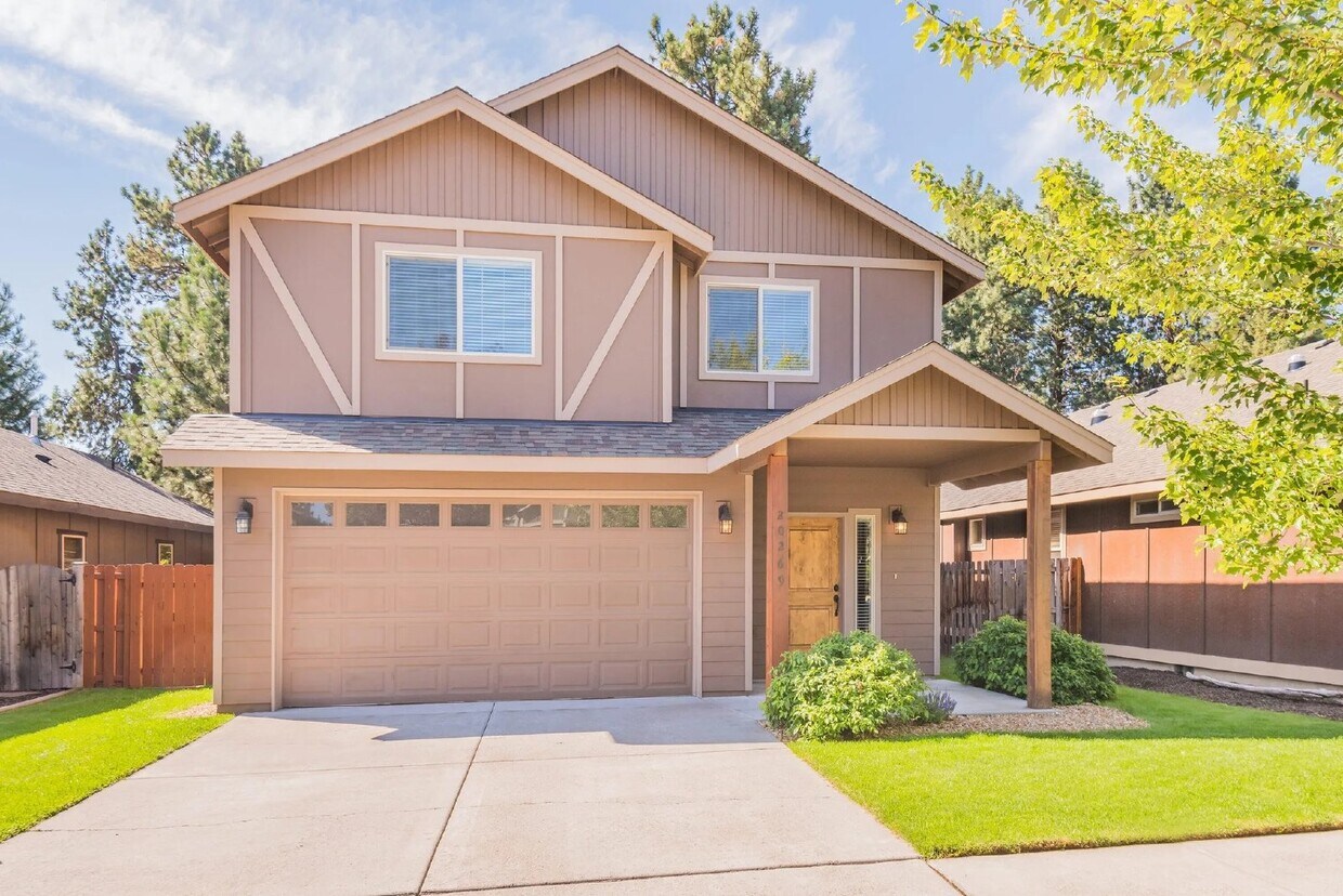 Foto principal - 3/2.5 home in SE Bend close to shopping an...