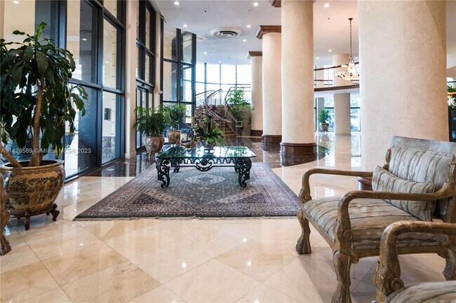 Foto del edificio - 10185 Collins Ave
