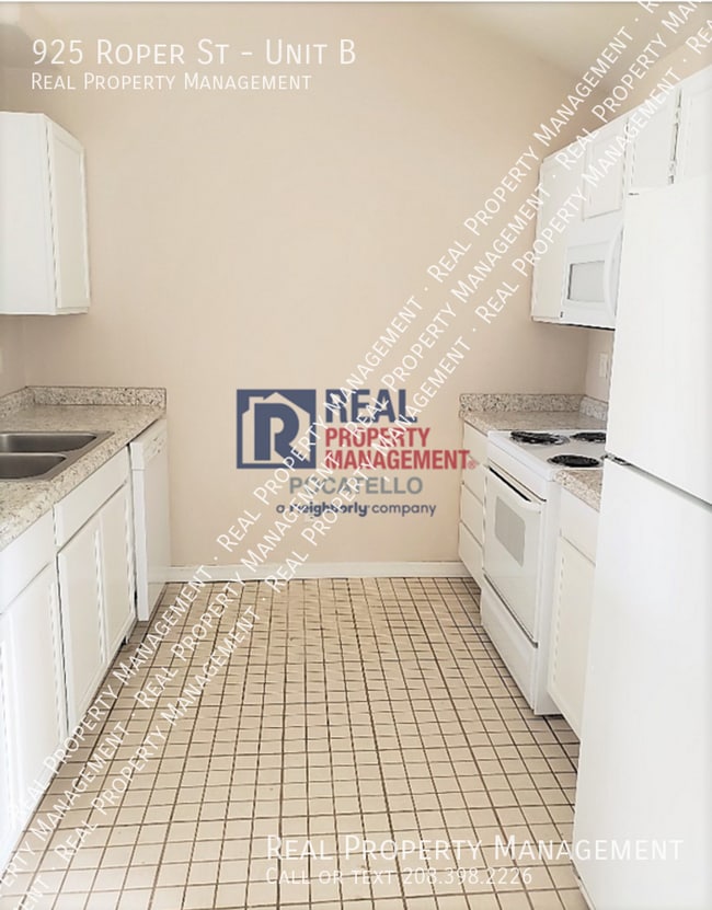 Building Photo - 925 Roper St